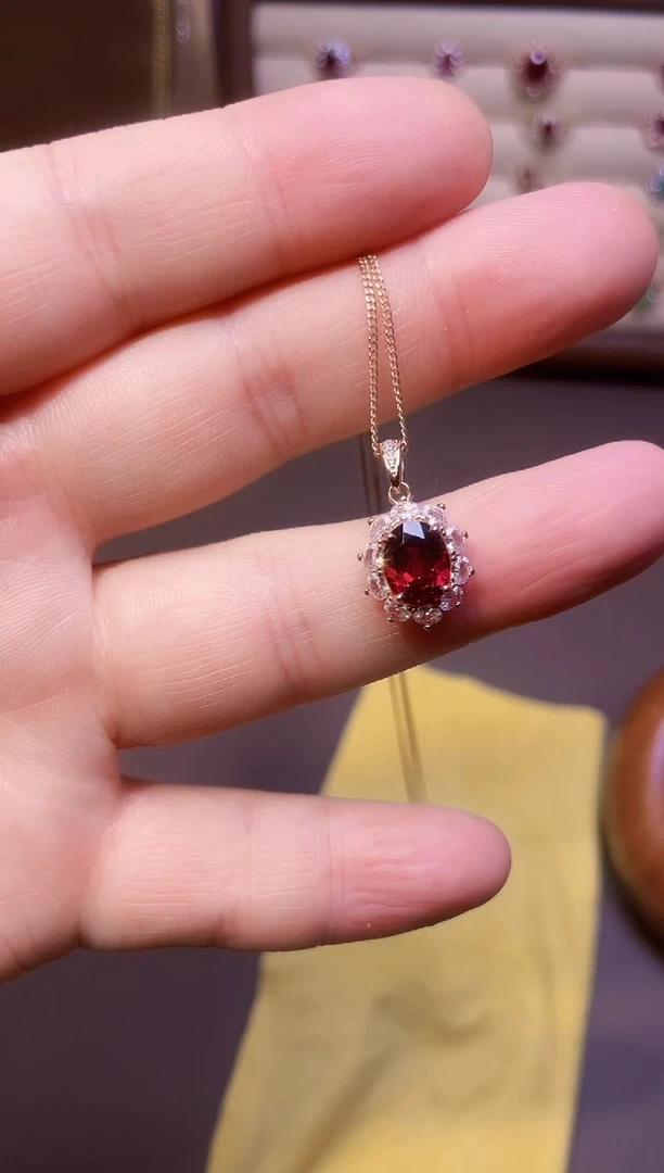 【闪购商品】石榴石颈饰银S925镶嵌1