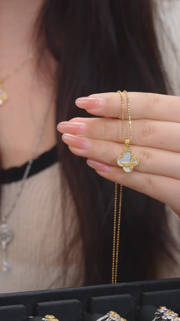 【闪购商品】钻石吊坠不含链18K金镶嵌@@U6035