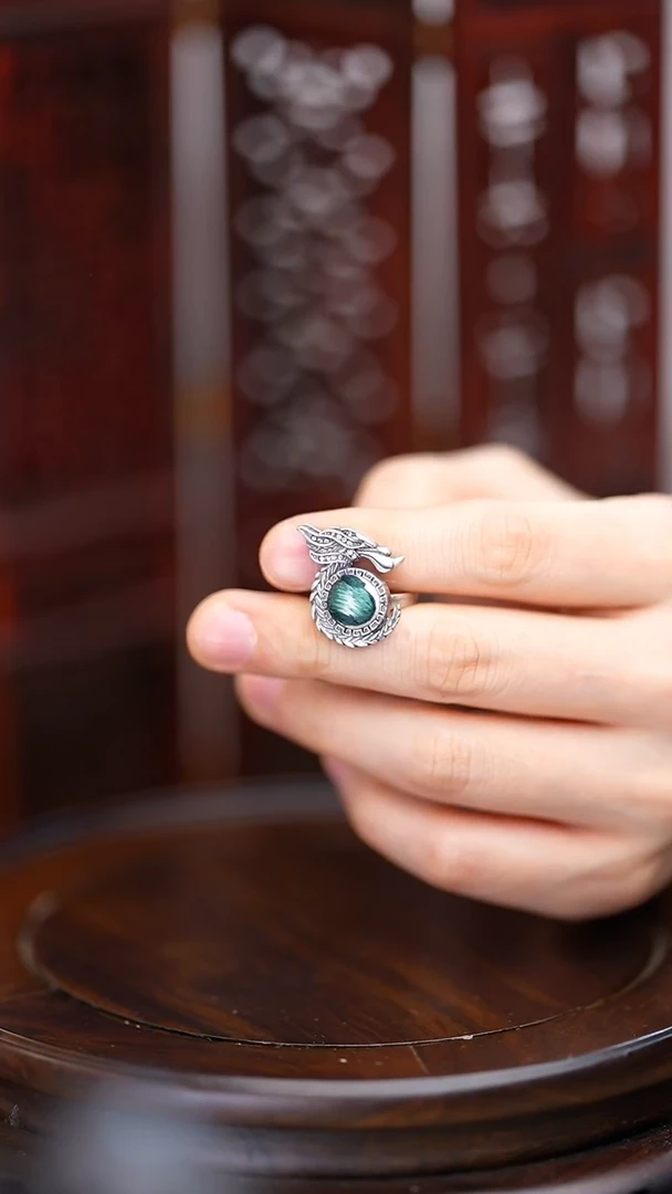 【闪购商品】刺绣黔东南苗族刺绣A429