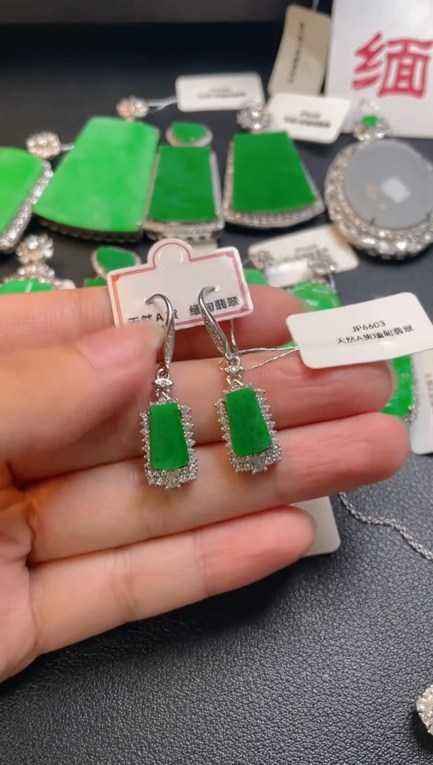 吊坠(不含链)银S925镶嵌翡翠吊坠