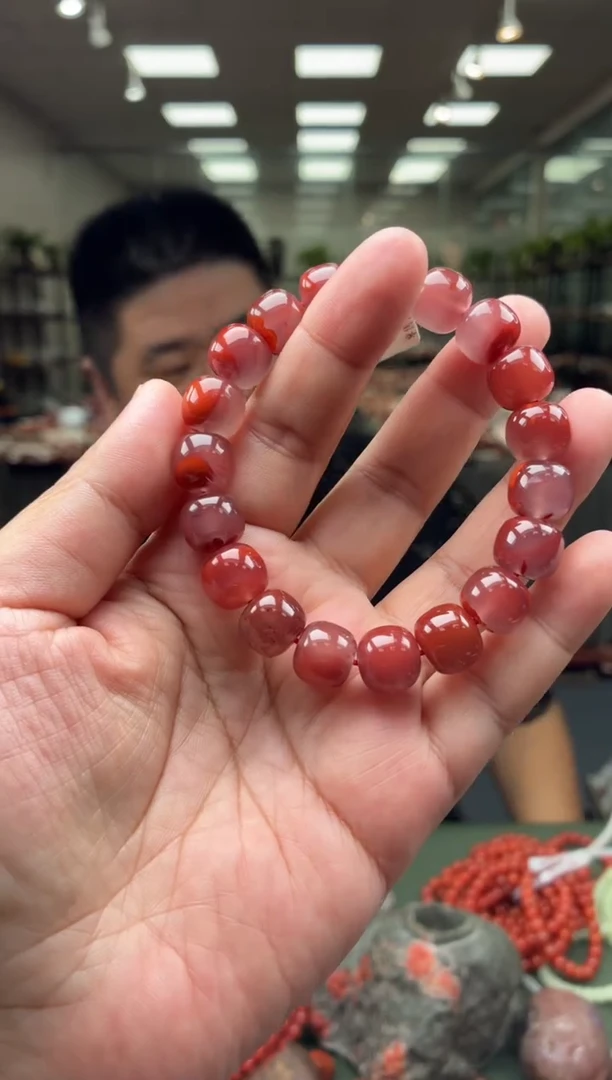 未镶嵌手串南红玛瑙单圈手串一条约11mm多样性发货