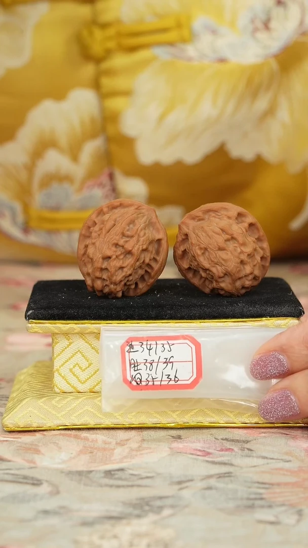 【闪购商品】文玩核桃把件非嫁接北京鹰嘴