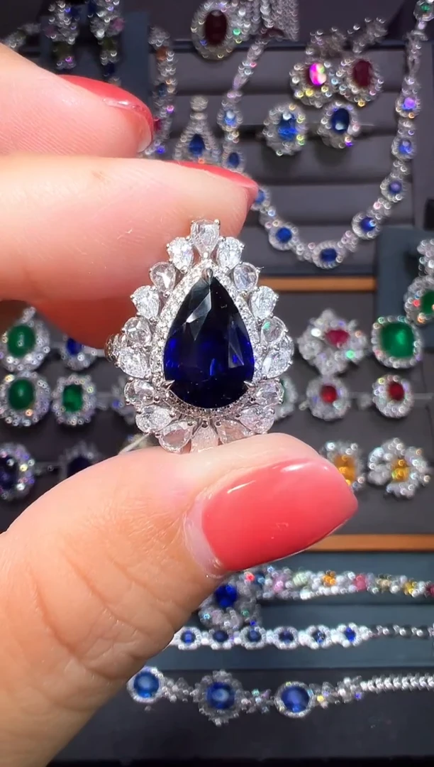戒指蓝宝石18K金镶嵌3.46ct/AIGS/皇家蓝