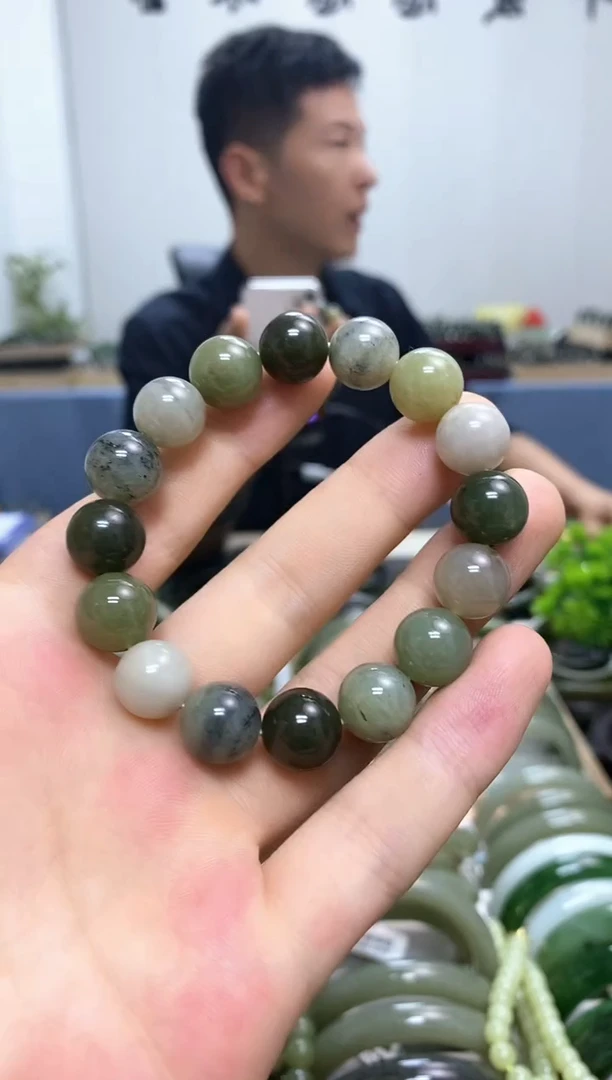 和田玉手镯未镶嵌12mm