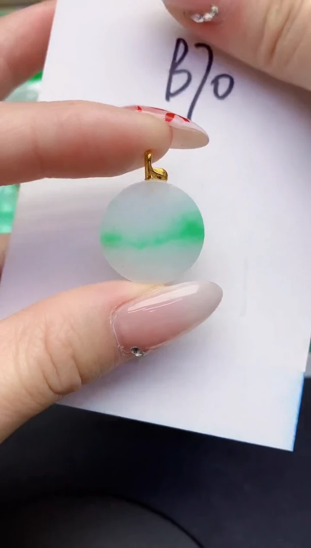 【闪购商品】翡翠颈饰18K金镶嵌00000000000