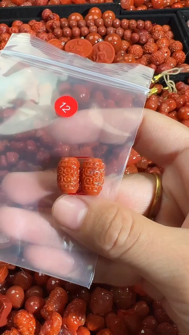 颈饰未镶嵌南红玛瑙1