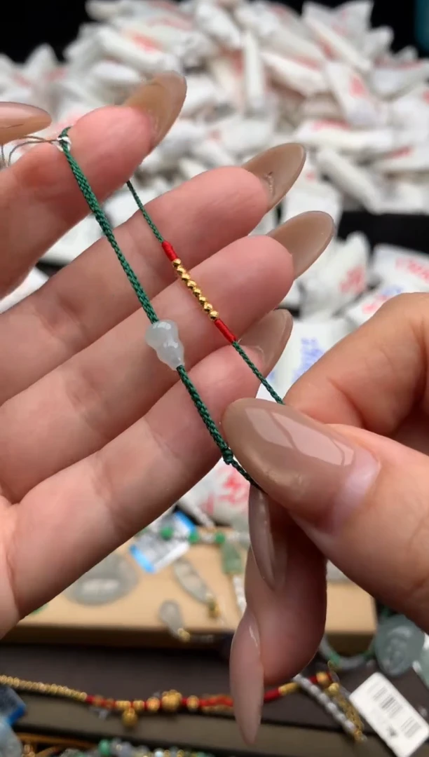 【闪购商品】翡翠手绳未镶嵌   一