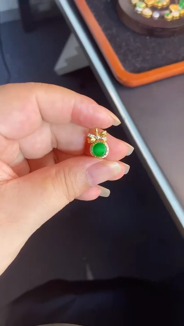 吊坠(不含链)银S925镶嵌翡翠1