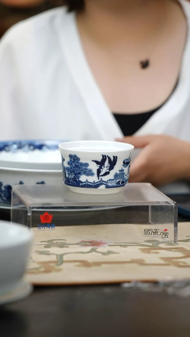 1个微瑕古典园林无盖炖盅