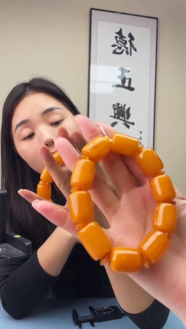 琥珀未镶嵌珠宝奇石T042 15假一罚十，多样性发一件