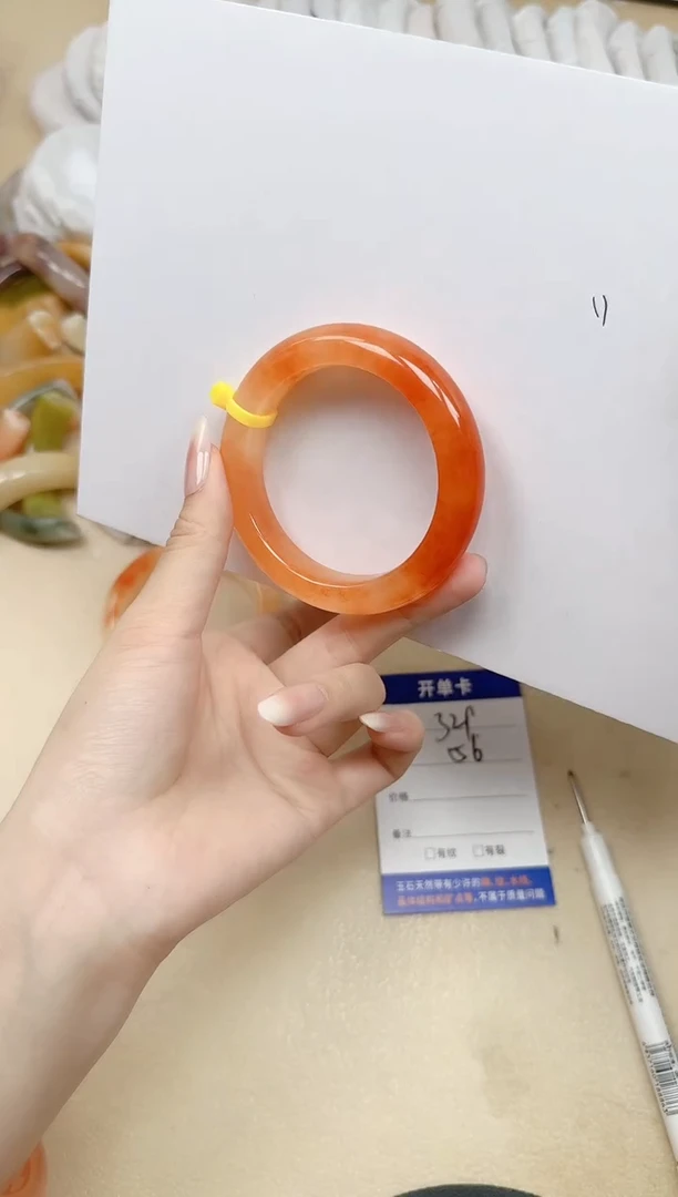 未镶嵌手镯石英质玉329/56