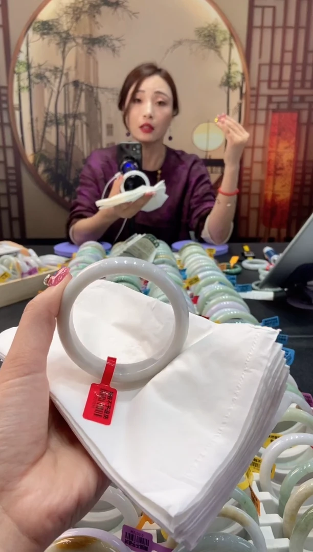 【闪购商品】翡翠手镯未镶嵌00009876