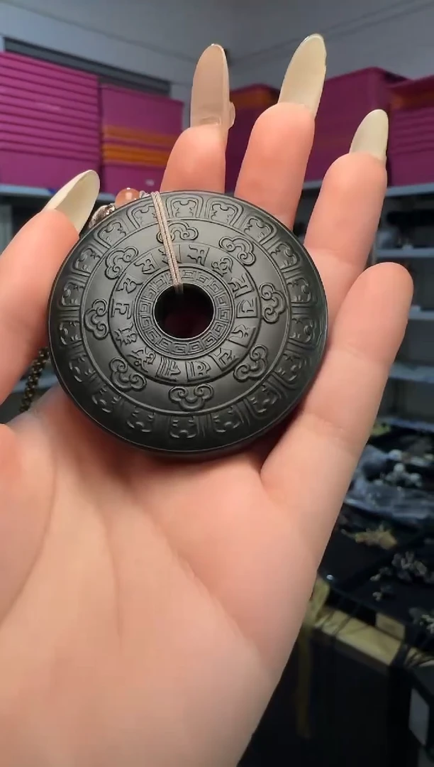 颈饰未镶嵌和田玉青玉玉璧手把