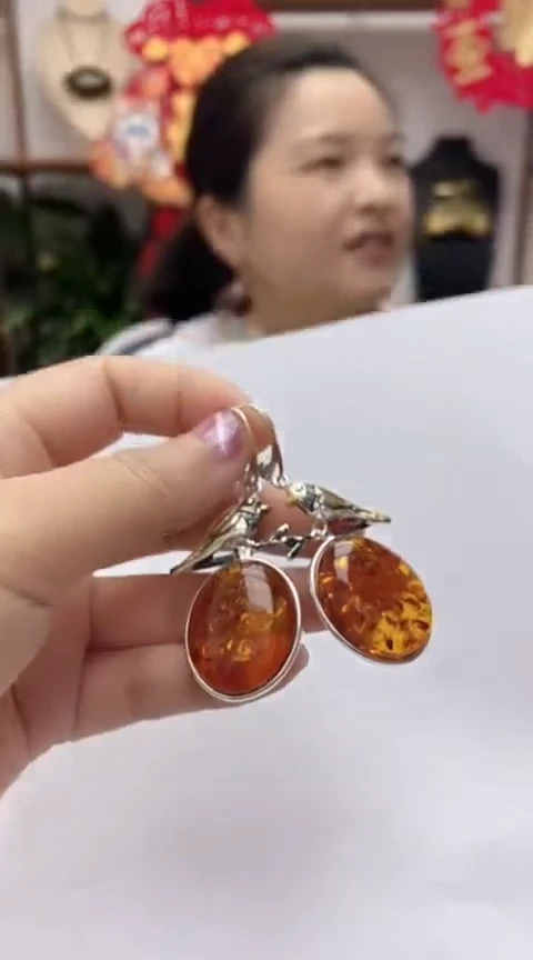 【闪购商品】琥珀裸石银S925镶嵌琥珀耳坠