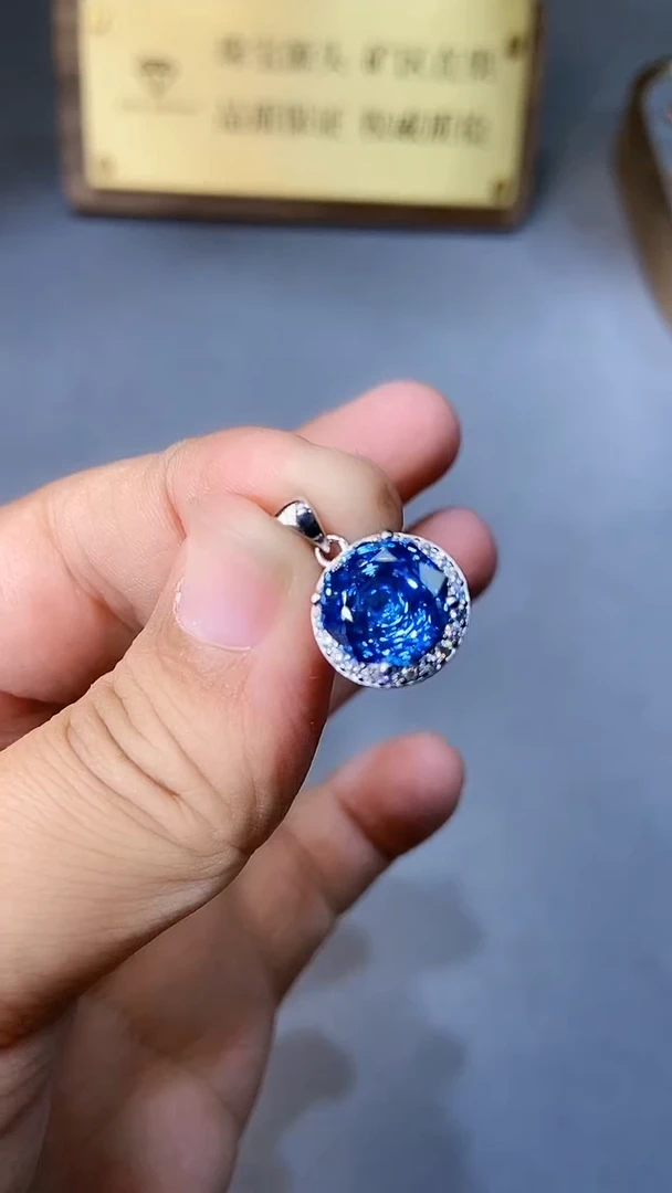 【闪购商品】托帕石颈饰银S925镶嵌354