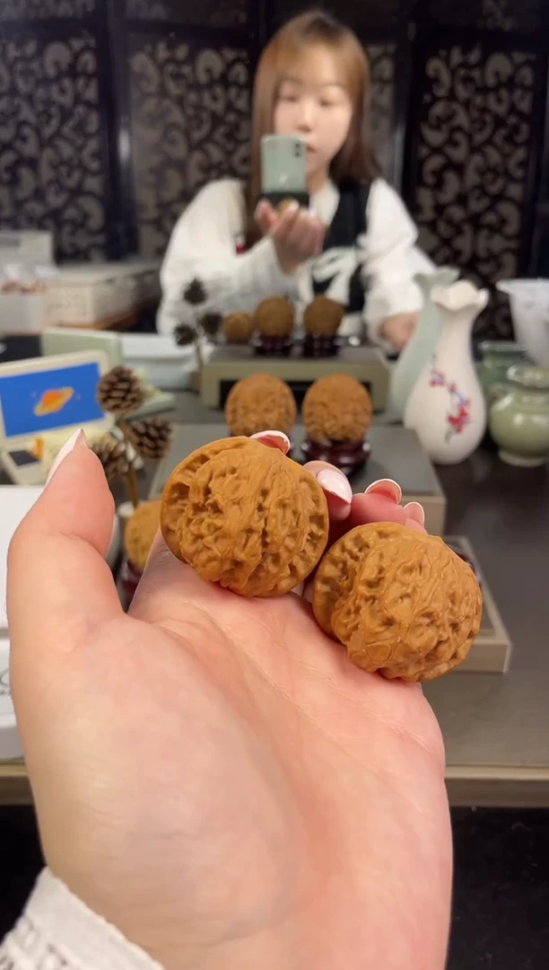 【闪购商品】文玩核桃把件野狼40尺-28