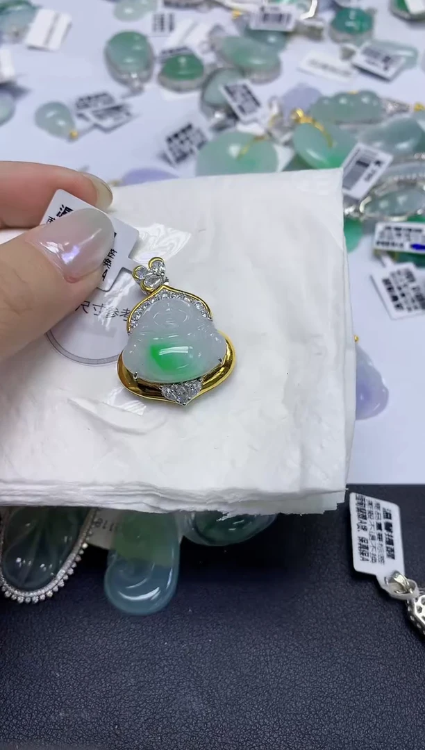 颈饰未镶嵌翡翠天然缅甸翡翠A货百元以上9元证书费自理