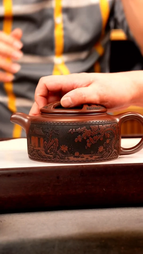 茶壶紫砂石红 牛盖莲子 刻绘