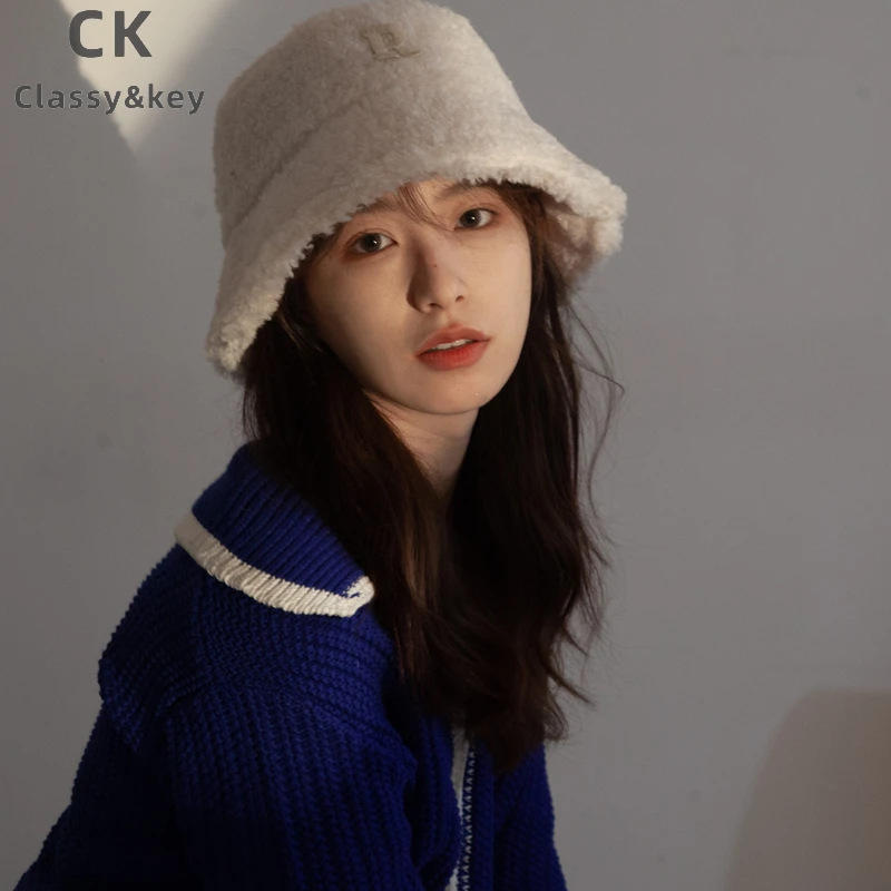 Classy key新加坡设计师联名款显脸小羊羔毛渔夫帽子女秋冬水桶帽