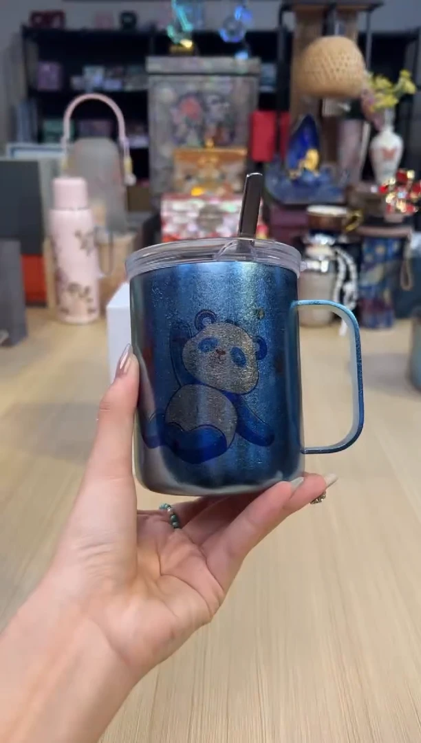 88採光纯钛盖杯-蓝色熊猫