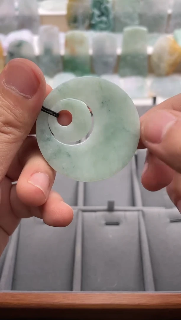 【闪购商品】翡翠颈饰未镶嵌..../2/19/ 125