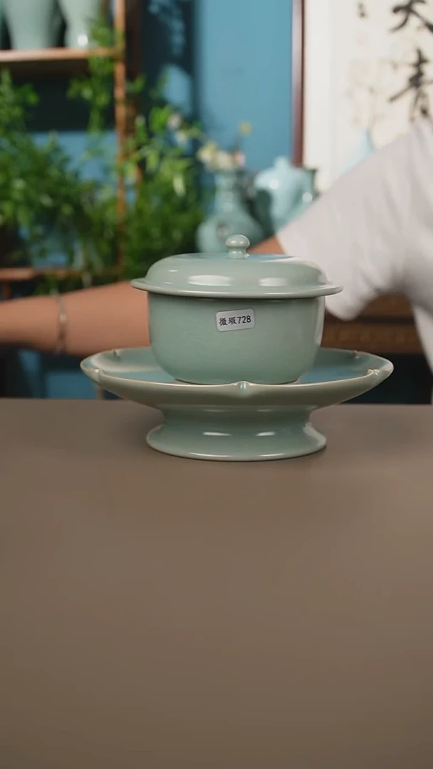 仿古罗汉葵口盏托微暇