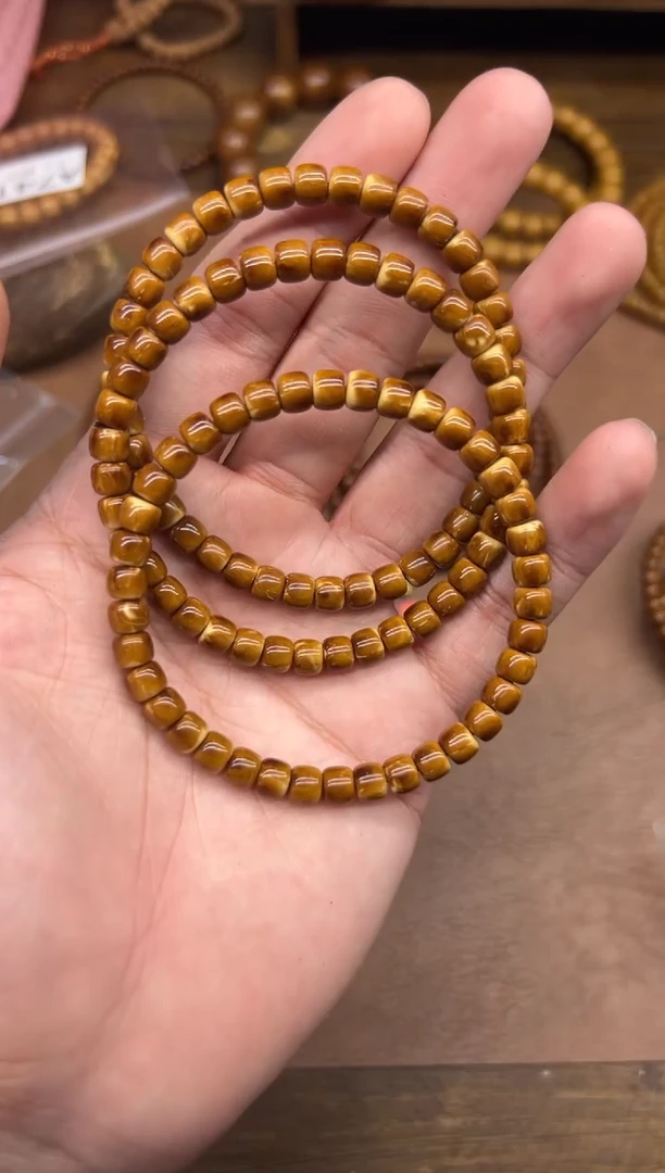 手串紫金鼠A655 5*6鼠尖纯肉 微微花色 直筒