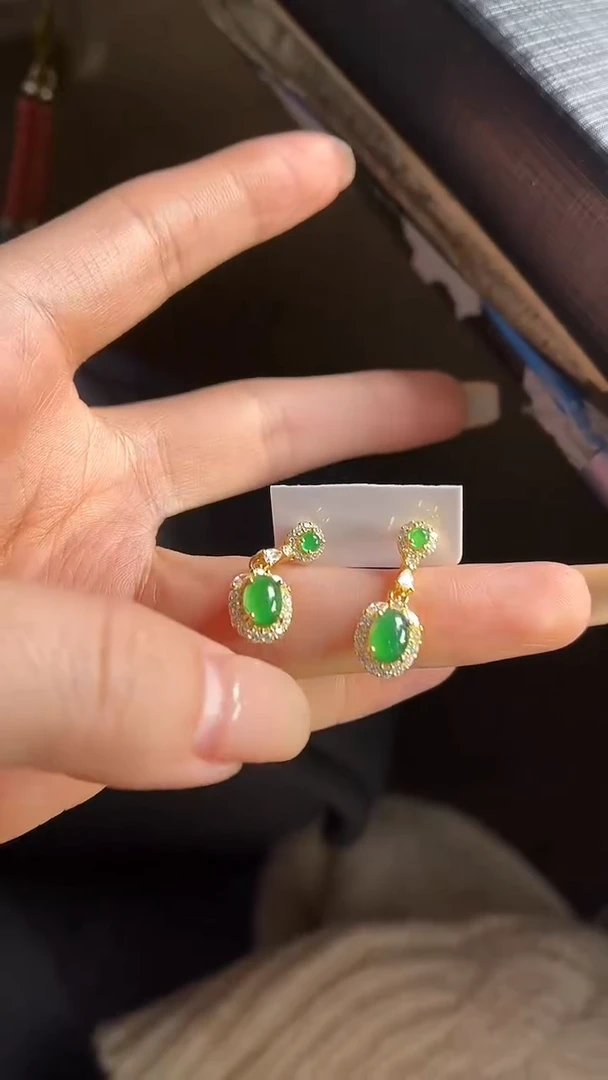 【闪购商品】翡翠颈饰未镶嵌100634593