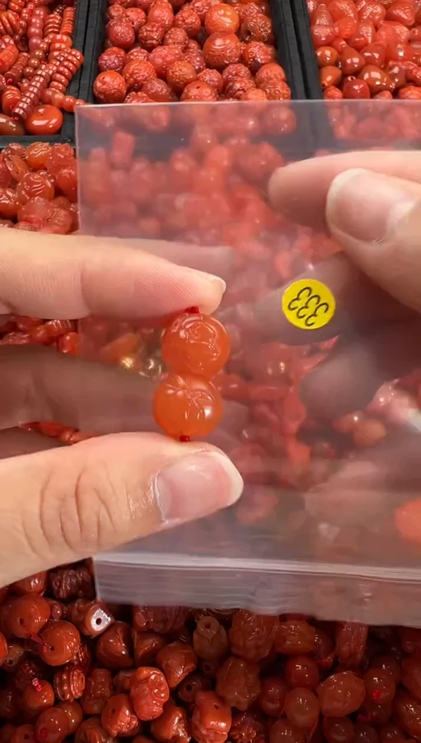 【闪购商品】南红玛瑙颈饰未镶嵌1