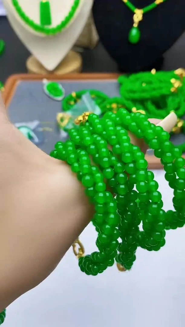 未镶嵌手链翡翠..