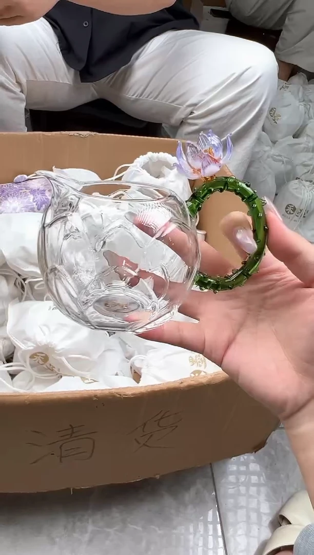 禾墨莲华湖绿色