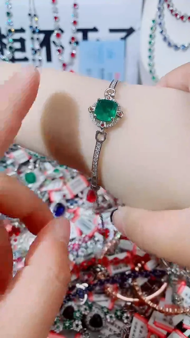 未镶嵌手链祖母绿祖母绿手链