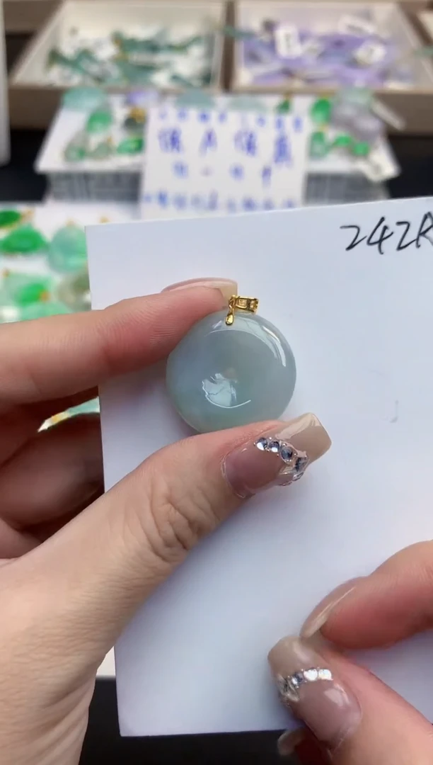 颈饰未镶嵌翡翠天然缅甸a货翡翠