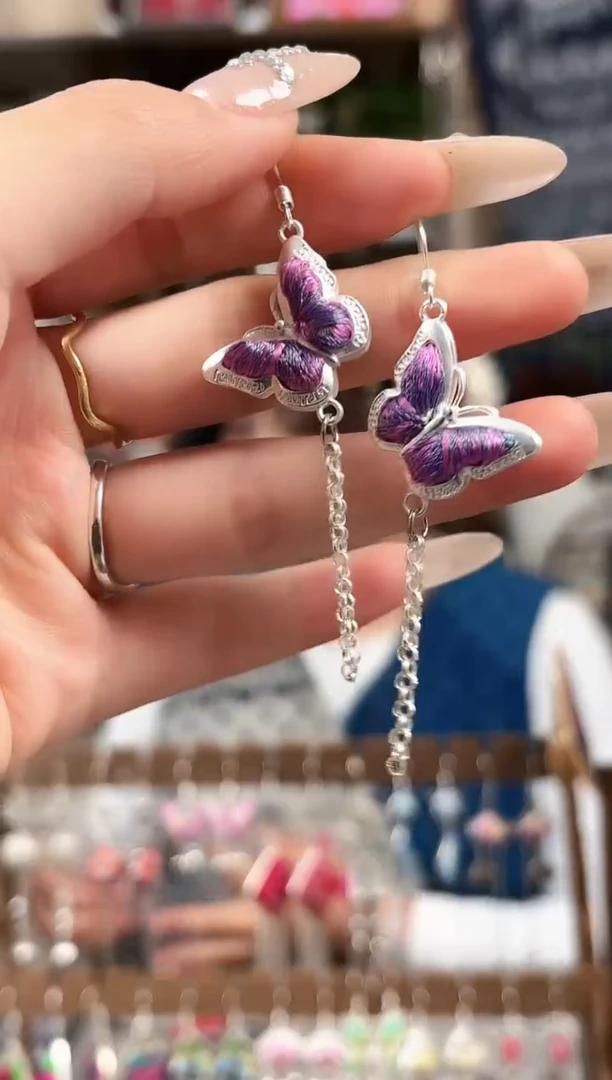 织绣民族风非遗老绣饰品454