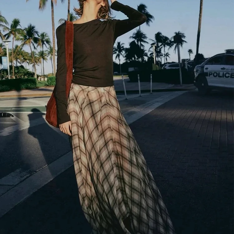 『朱小姐』“时光旅人”法式印花不规则大摆女格纹飘逸长裙  F720