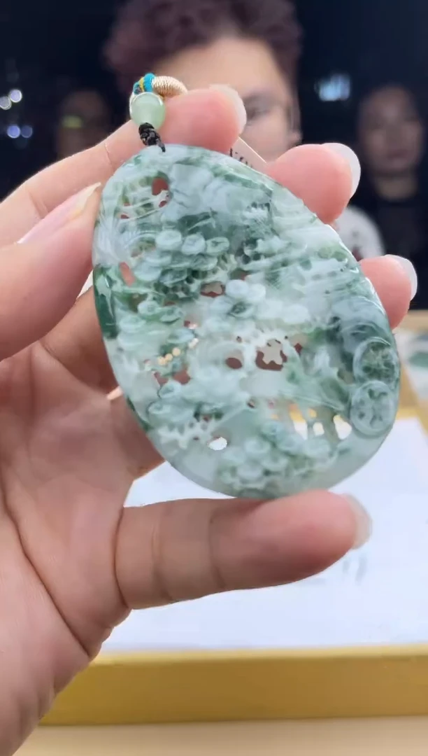 【闪购商品】定制翡翠未镶嵌      5115