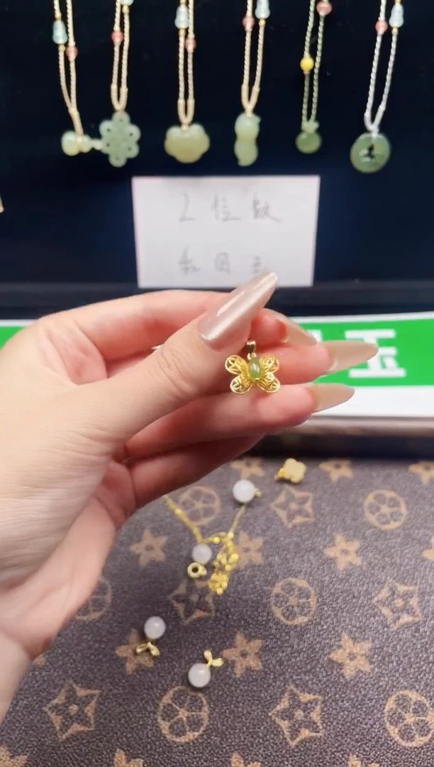 吊坠(不含链)银S925镶嵌和田玉113-