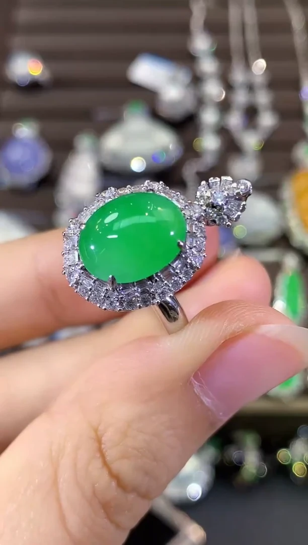 18K金镶嵌戒指翡翠C365