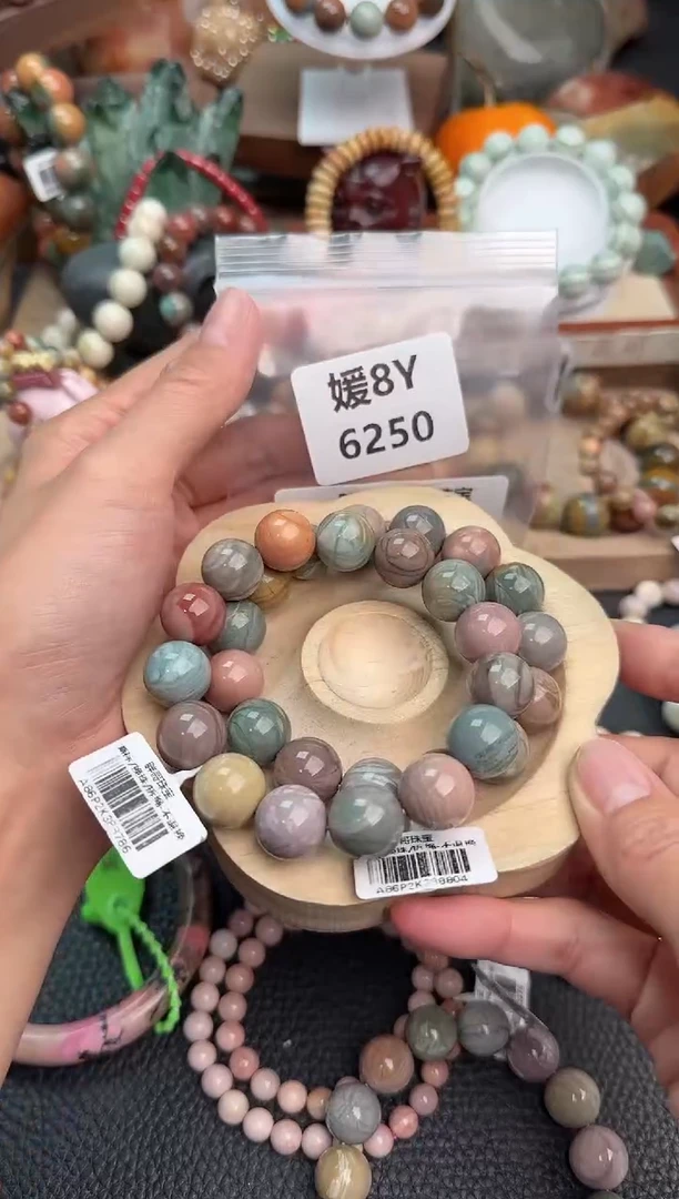 【闪购商品】石英质玉手链未镶嵌8Y6250