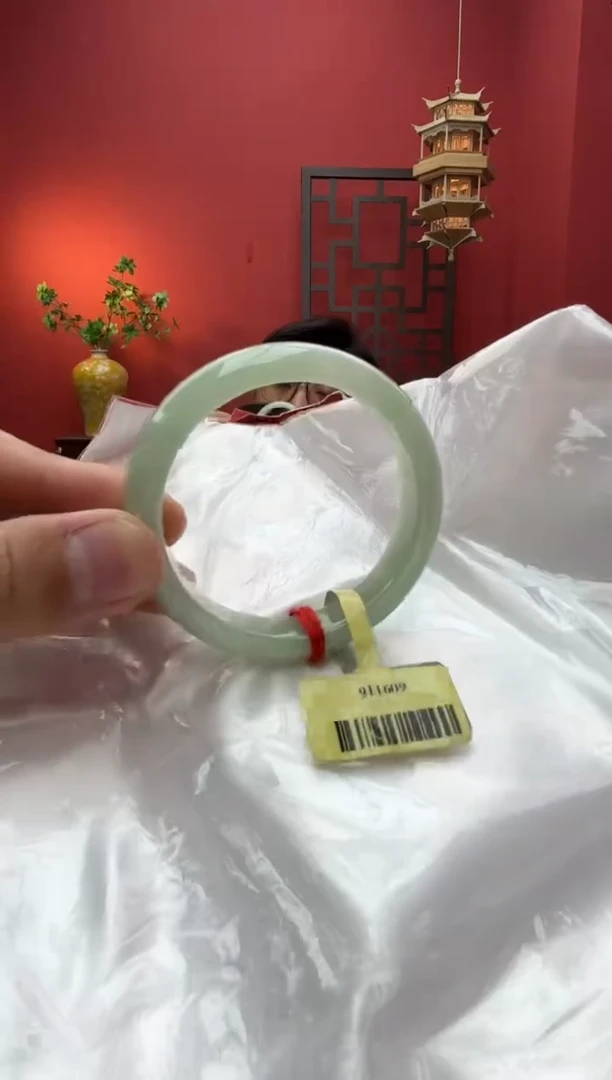 未镶嵌手镯翡翠翡翠手镯1