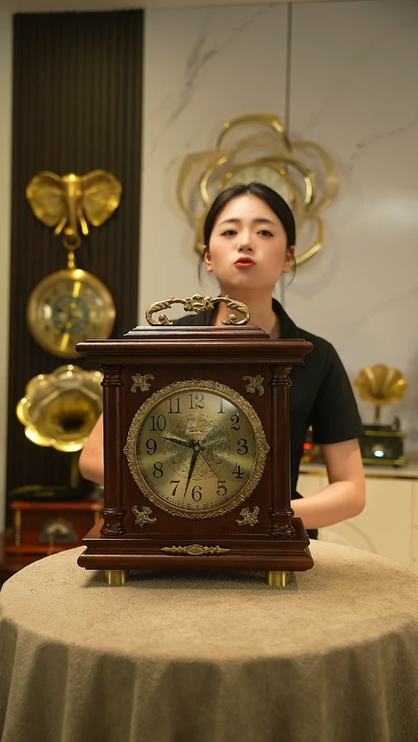 有机玻璃座钟00000000