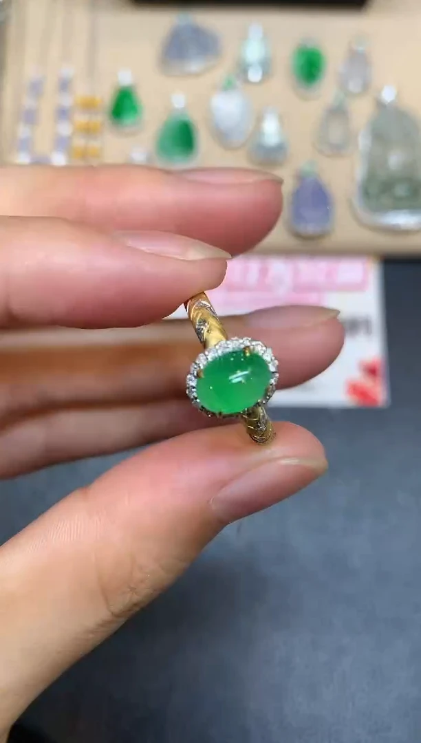 18K金镶嵌戒指翡翠蛋面【无服务费【48小时鉴赏期】