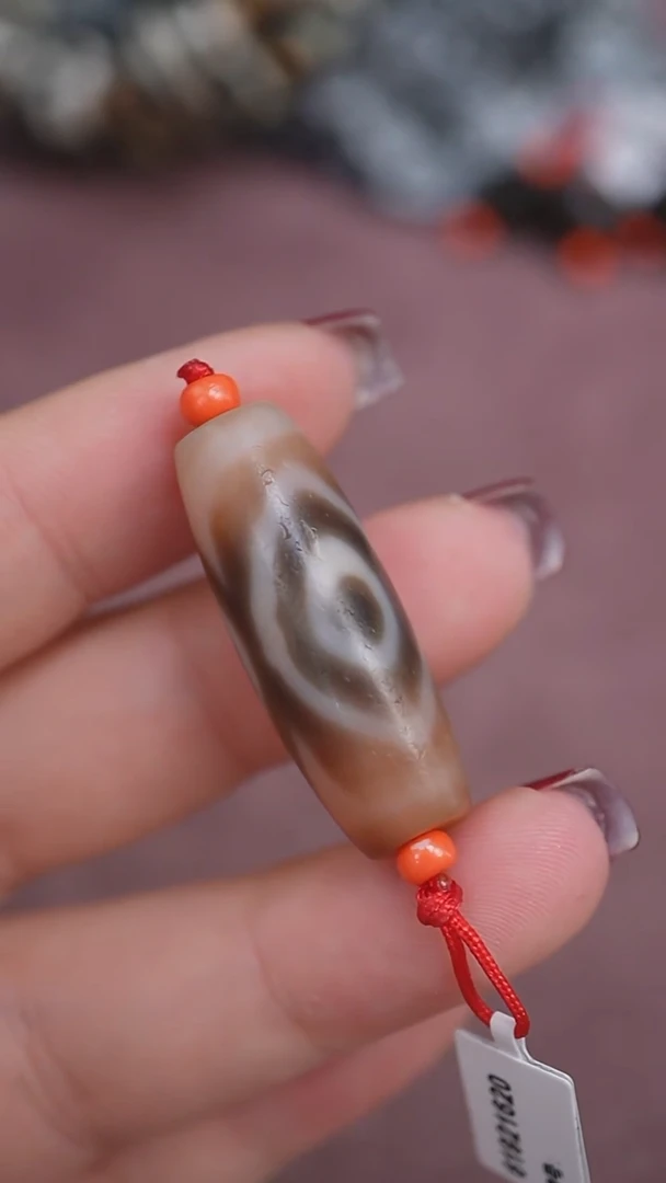 玛瑙/玉髓颈饰未镶嵌蚀花玛瑙珠定制编绳