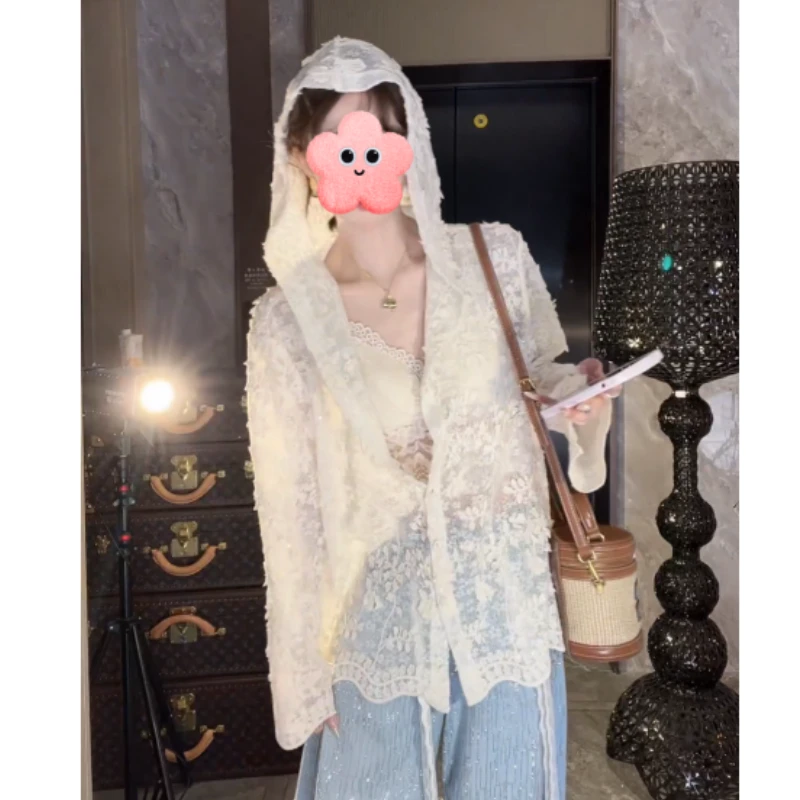 【暮光之城】2025新款设计感法式蕾丝镂空时尚百搭上衣LK2505371