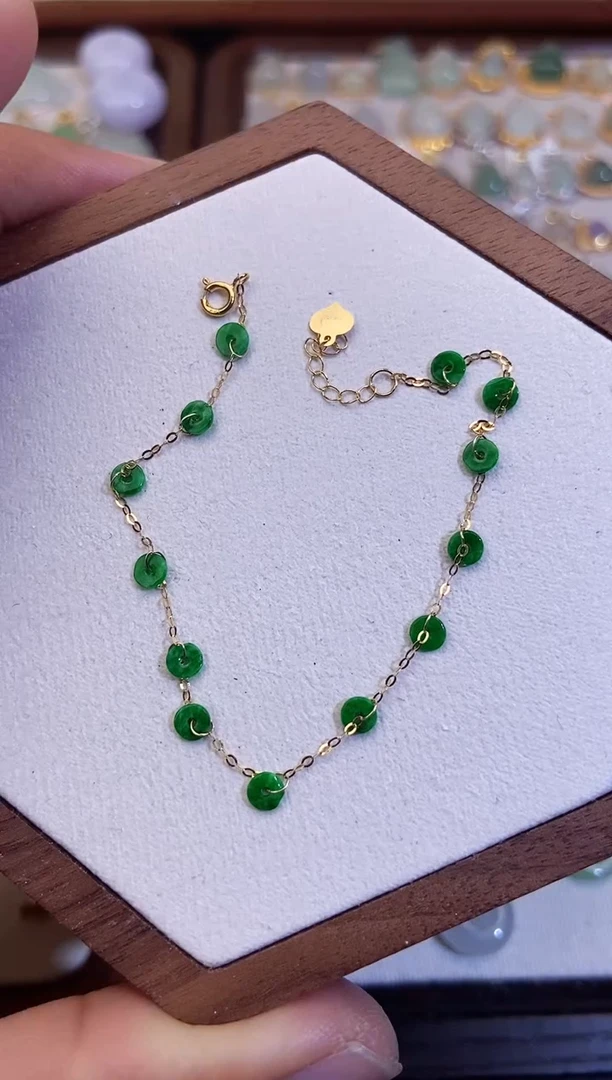 【闪购商品】翡翠吊坠(不含链)18K金镶嵌翡翠