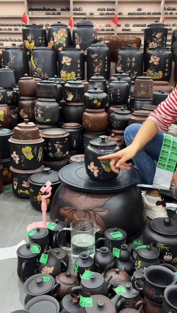 罐瑕疵茶叶罐 冬瓜彩填 849