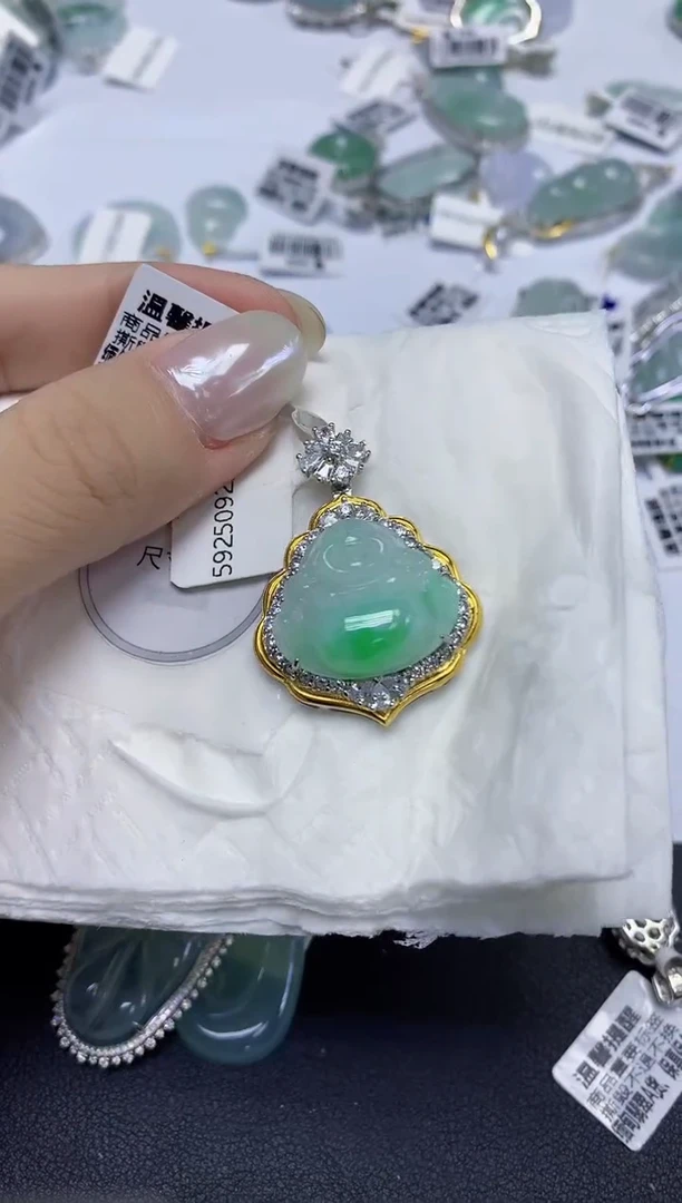 颈饰未镶嵌翡翠天然缅甸翡翠A货百元以上9元证书费自理