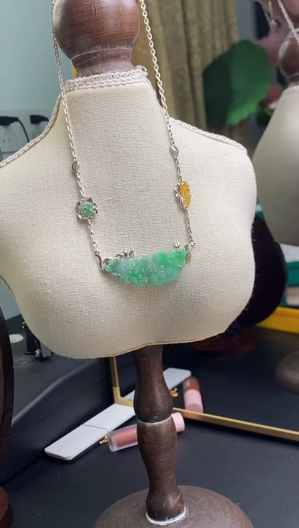 颈饰银S925镶嵌翡翠净货15331