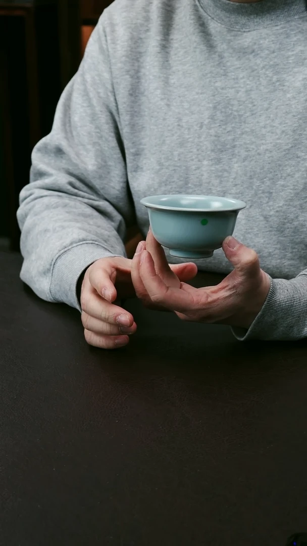 【闪购商品】其他布拖微微瑕大压手杯+30