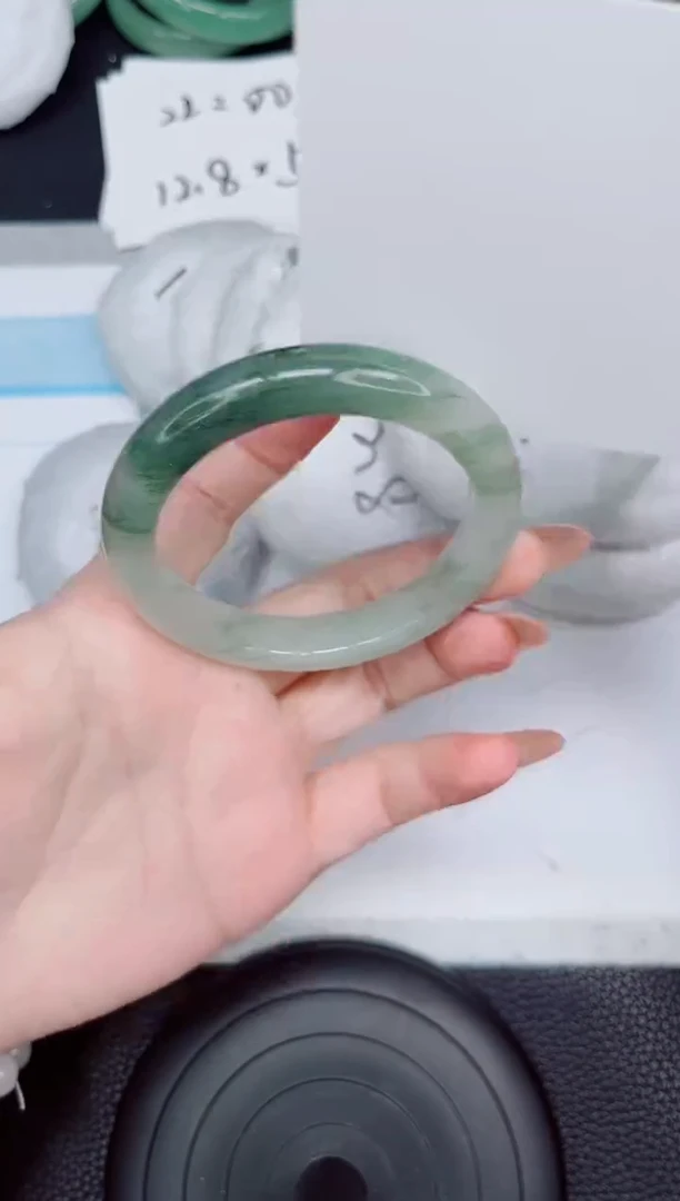 石英质玉手镯未镶嵌83-55.4